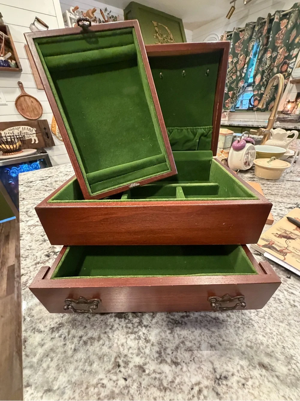 Reed & Barton Mahogany Finish Wooden Serving Box with Brass Plate